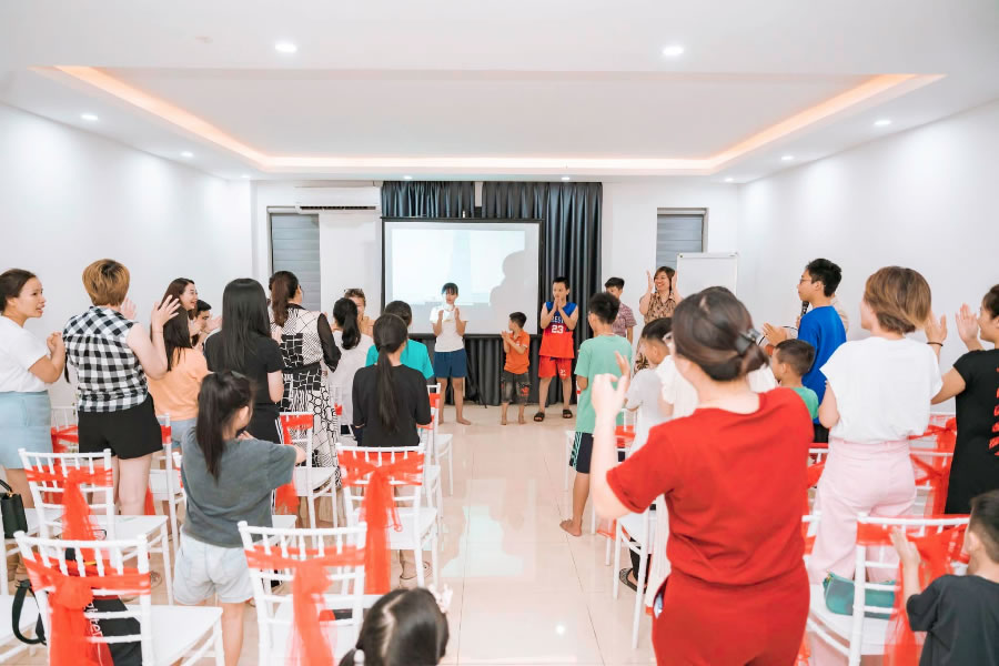 Học viện huấn luyện tư duy & kỹ năng Sparkling